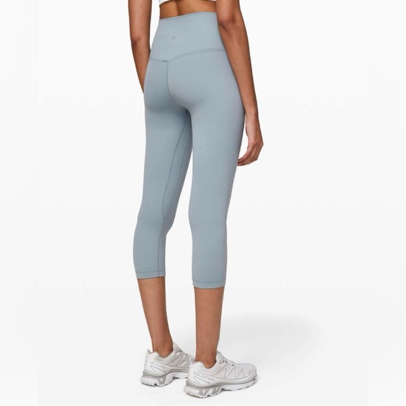 lululemon athletica Pants - Lululemon Align Crop *21"
Chambray